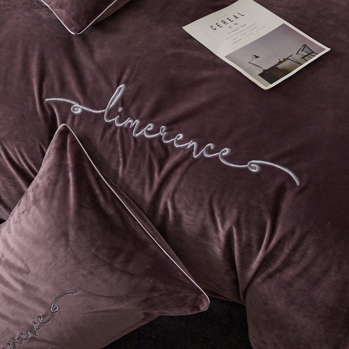 91家纺网 家纺一手货源 找家纺 瑞驰家纺 2023新款A类婴儿绒加厚保暖四件套 优雅紫