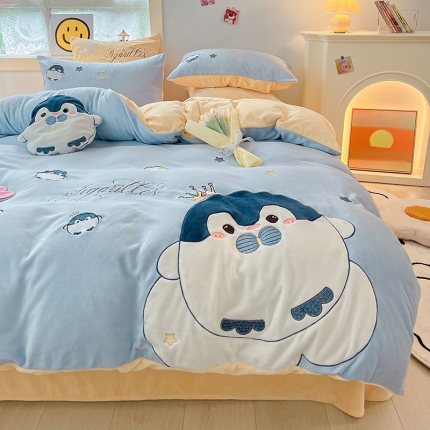 91家纺网 家纺一手货源 找家纺 230克加厚牛奶绒贴布绣花四件套小清新绒四件套儿童卡通三件套保暖套件