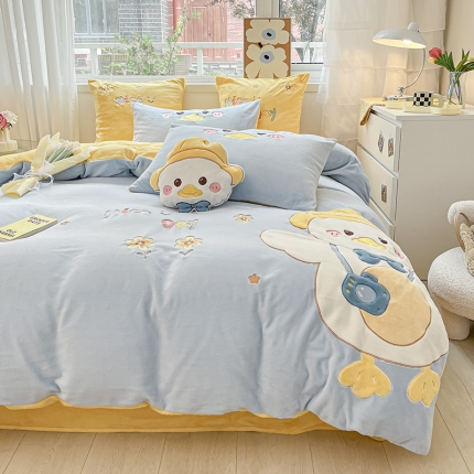 91家纺网 家纺一手货源 找家纺 230克加厚牛奶绒贴布绣花四件套小清新绒四件套儿童卡通三件套保暖套件