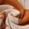 91家纺网 家纺一手货源 找家纺 (总) 坦客毯业 2023新款九宫格鹿毛绒针织毯毛毯