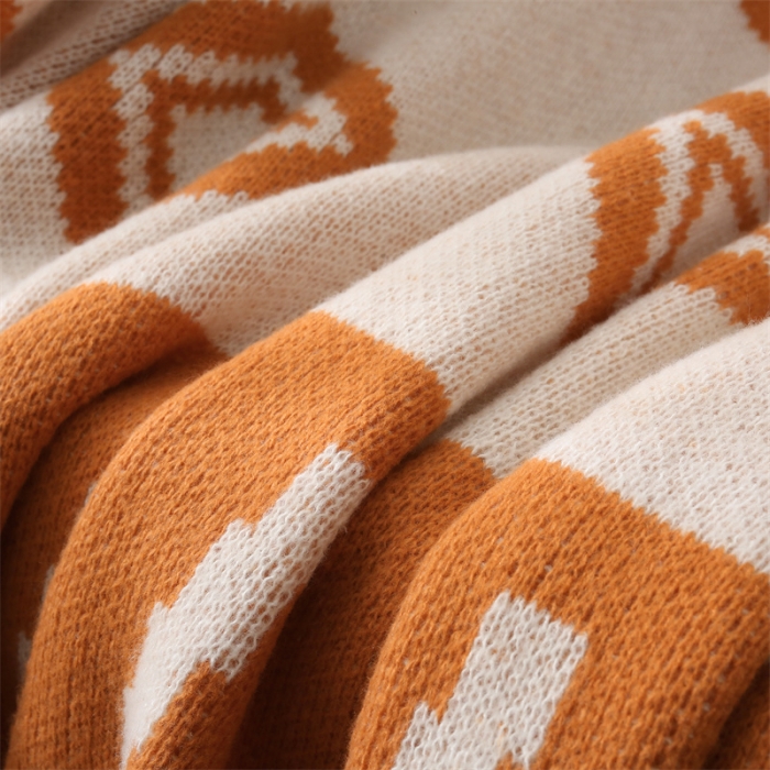 91家纺网 家纺一手货源 找家纺 肖恩 2025新款九宫格鹿毛绒针织毯毛毯 九宫格焦糖