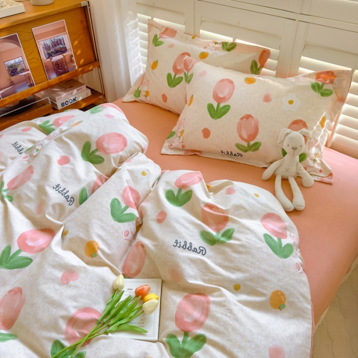 91家纺网 家纺一手货源 找家纺 百寐 2023新款全棉磨毛印花四件套清新可爱碎花加厚四件套 叹花郁