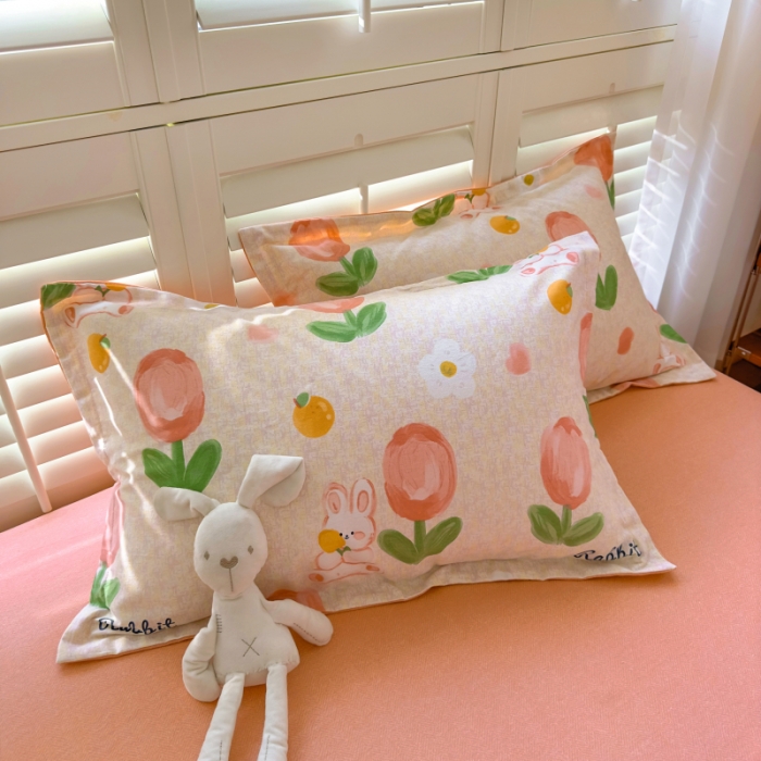 91家纺网 家纺一手货源 找家纺 百寐 2023新款全棉磨毛印花四件套清新可爱碎花加厚四件套 叹花郁