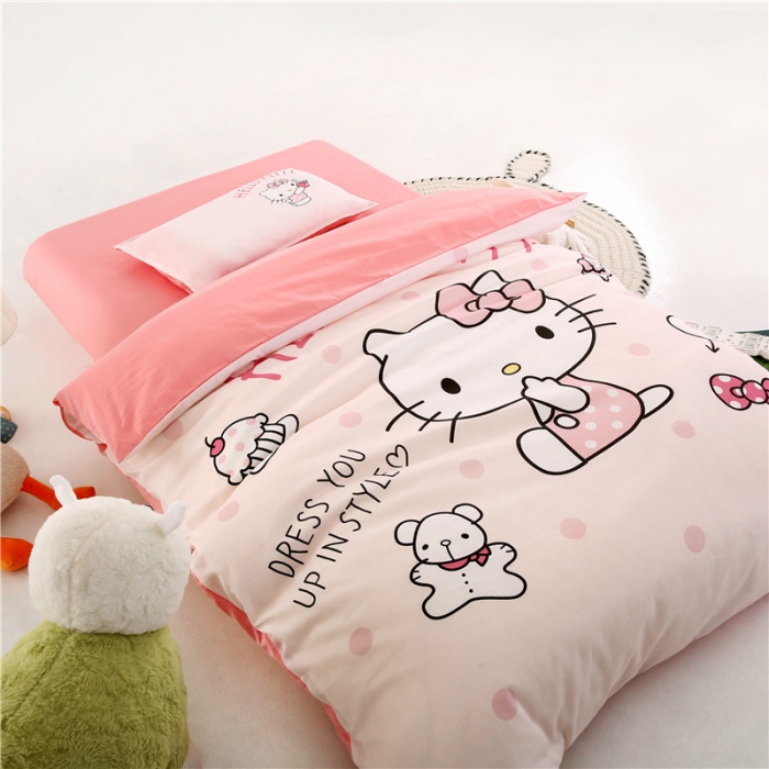 91家纺网 家纺一手货源 找家纺 孩子王 2023新款三丽鸥正版授权KT猫全棉学生大版卡通幼儿园多件套 时尚KT