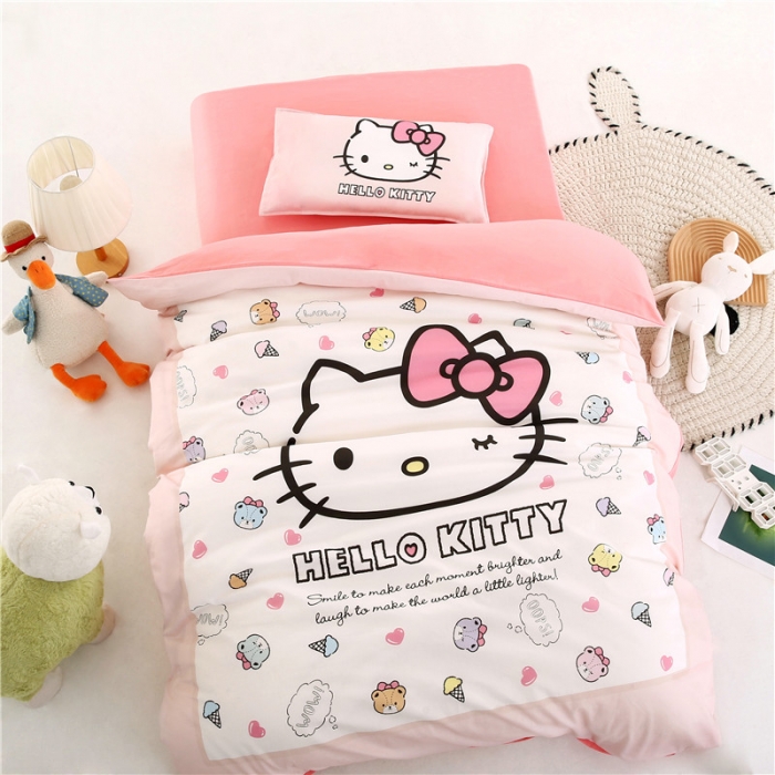 91家纺网 家纺一手货源 找家纺 孩子王 2023新款三丽鸥正版授权KT猫全棉学生大版卡通幼儿园多件套 幸福KT