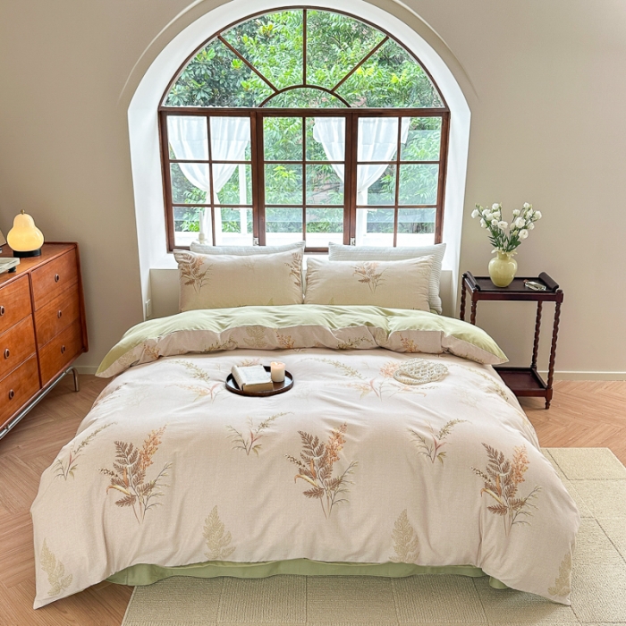 91家纺网 家纺一手货源 找家纺 优彩 2023新款全棉印花加厚磨毛四件套轻奢简约碎花 清婉