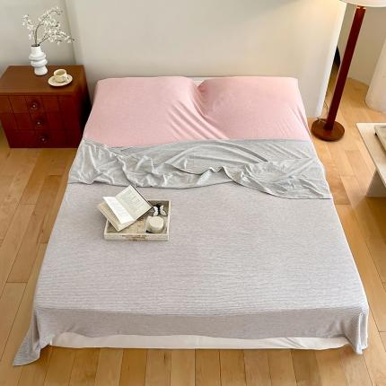 91家纺网 家纺一手货源 找家纺 华超针织 2023新款A类针织棉旅行睡袋 粉灰细条