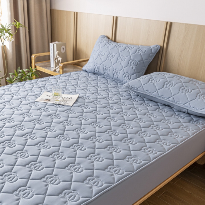 91家纺网 家纺一手货源 找家纺 鑫钰 2023新款亲肤棉夹棉新疆棉花床笠床罩床垫保护垫 棉朵-宝石蓝