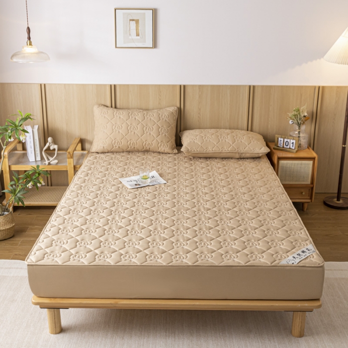 91家纺网 家纺一手货源 找家纺 鑫钰 2023新款亲肤棉夹棉新疆棉花床笠床罩床垫保护垫 棉朵-奶咖