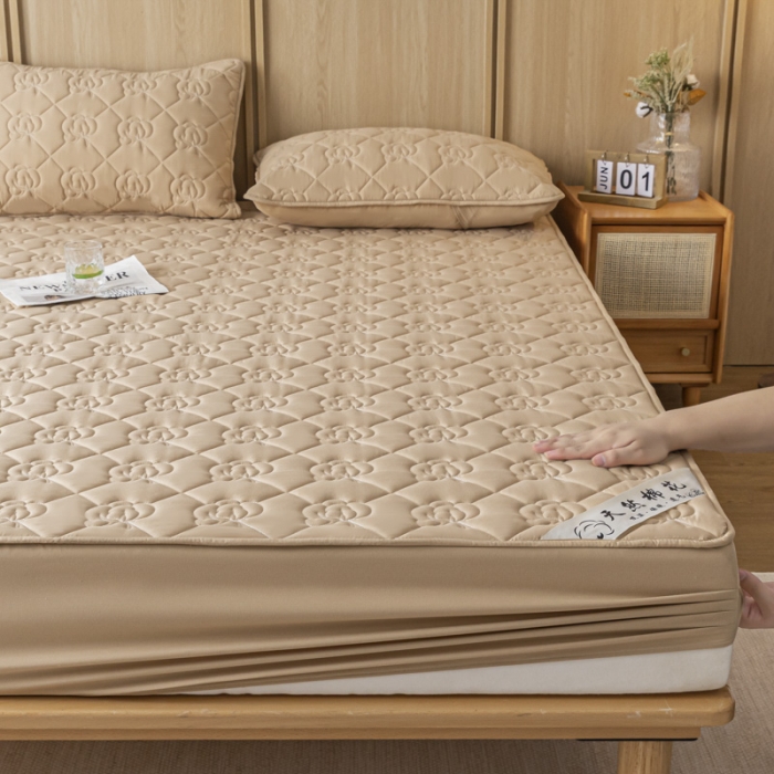 91家纺网 家纺一手货源 找家纺 鑫钰 2023新款亲肤棉夹棉新疆棉花床笠床罩床垫保护垫 棉朵-奶咖