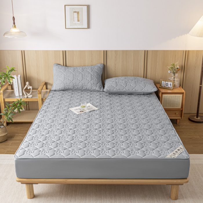 91家纺网 家纺一手货源 找家纺 鑫钰 2023新款亲肤棉夹棉新疆棉花床笠床罩床垫保护垫 棉朵-雅致灰