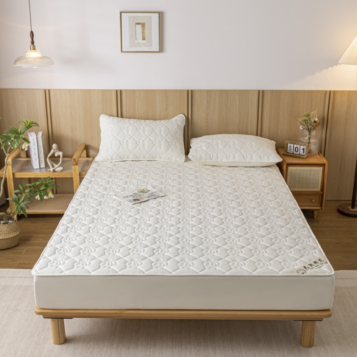 91家纺网 家纺一手货源 找家纺 鑫钰 2023新款亲肤棉夹棉新疆棉花床笠床罩床垫保护垫 棉朵-珍珠白