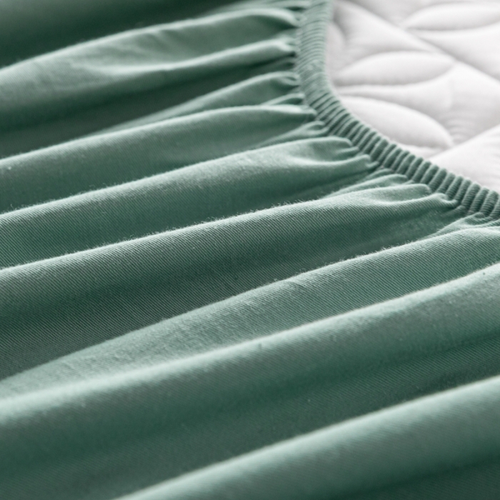 91家纺网 家纺一手货源 找家纺 鑫钰 2023新款防水隔尿水洗全棉夹棉棉花床笠床垫保护套床套罩 大风车-豆绿