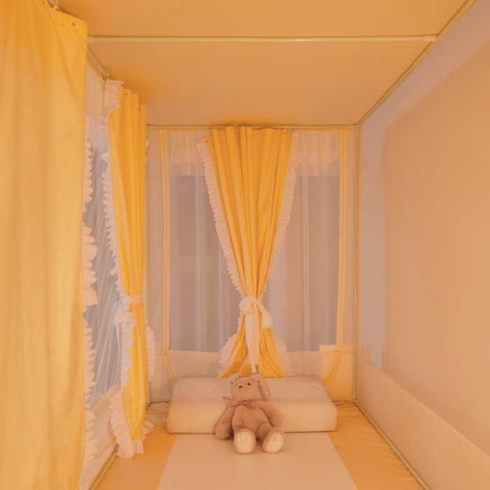 91家纺网 家纺一手货源 找家纺 迪凡保罗蚊帐 2023新款2318多开门涂银强遮光三明治学生蚊帐 2318-黄金叶