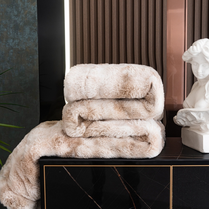 91家纺网 家纺一手货源 找家纺 （总）2025新款托斯卡纳兔毛加厚双层毛毯晕染高端绒毯保暖毯子奢华沙发毯