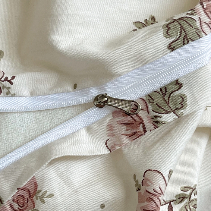 91家纺网 家纺一手货源 找家纺 昔可 2023新款亲肤韩系全棉绑带款四件套 水墨红玫瑰