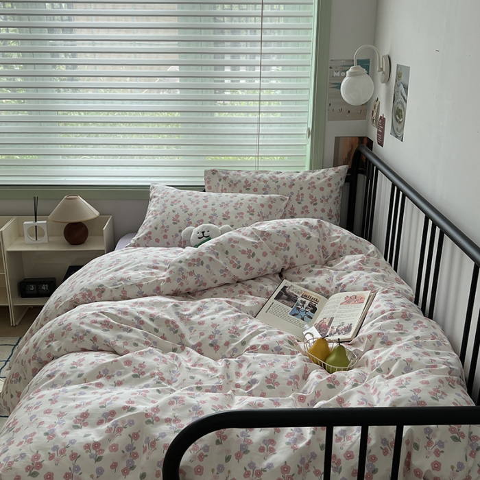 91家纺网 家纺一手货源 找家纺 昔可 2023新款全棉卡通小清新四件套 薄樱粉枝