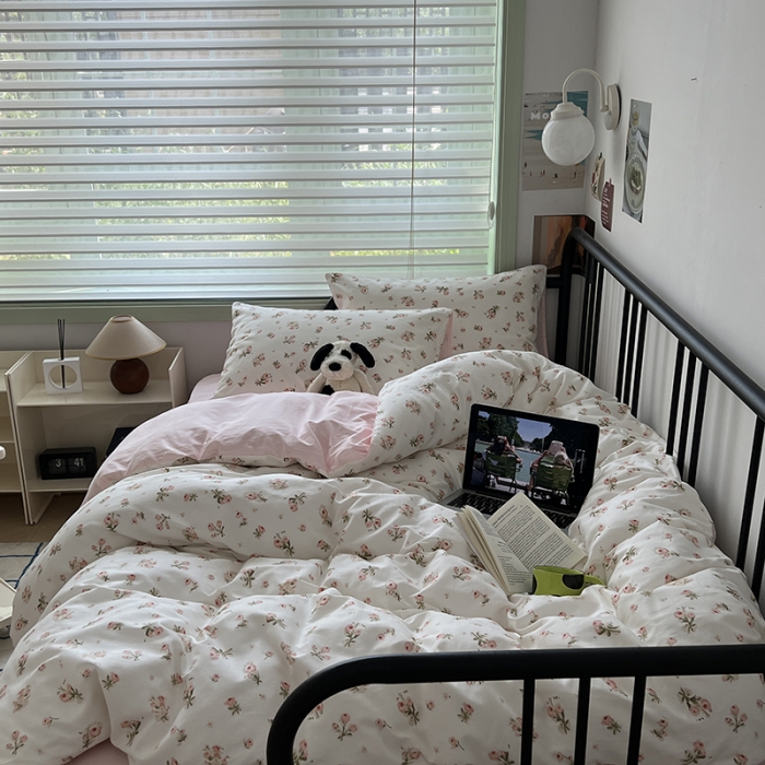 91家纺网 家纺一手货源 找家纺 昔可 2023新款全棉卡通小清新四件套 粉黛落樱