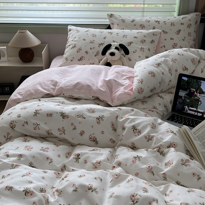 91家纺网 家纺一手货源 找家纺 昔可 2023新款全棉卡通小清新四件套 粉黛落樱