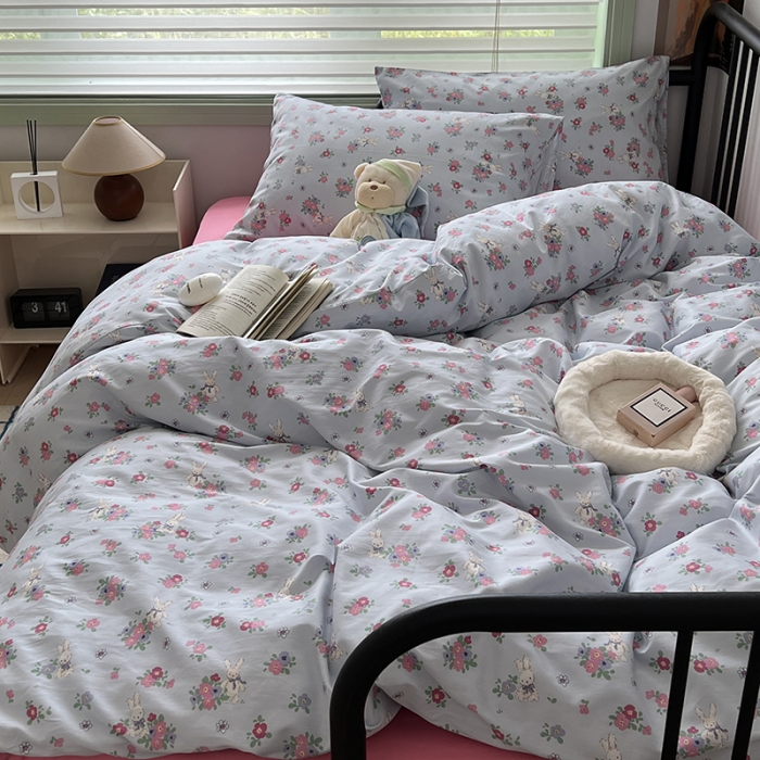 91家纺网 家纺一手货源 找家纺 昔可 2023新款全棉卡通小清新四件套 蓝底花奶油兔