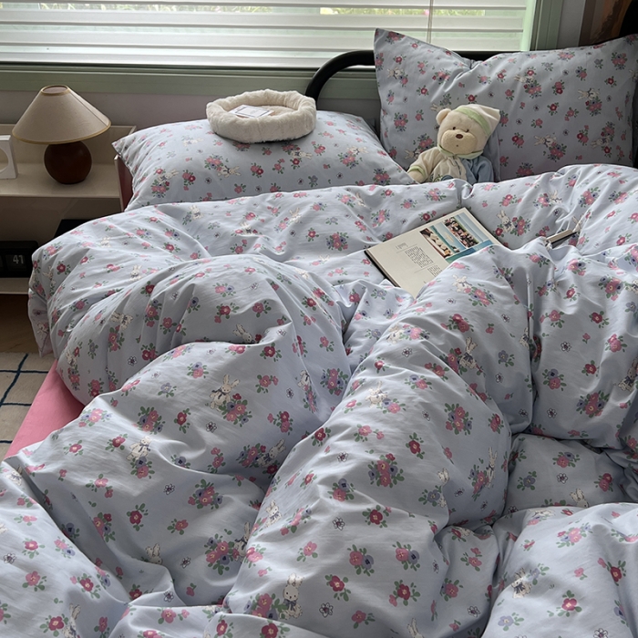 91家纺网 家纺一手货源 找家纺 昔可 2023新款全棉卡通小清新四件套 蓝底花奶油兔