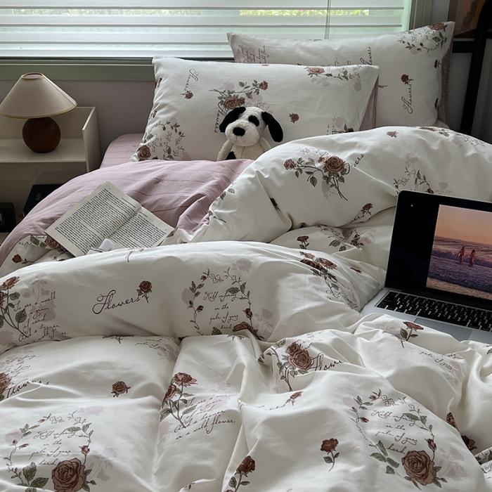 91家纺网 家纺一手货源 找家纺 昔可 2023新款全棉卡通小清新四件套 中古字母玫瑰