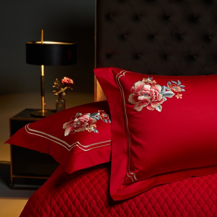 91家纺网 家纺一手货源 找家纺 美娘阁 2023年秋冬新品长绒棉刺绣系列婚庆 四件套/多件套 爱相随