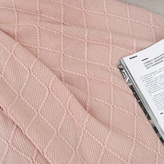 91家纺网 家纺一手货源 找家纺 2025新款针织毯沙发毯盖毯流苏薄毯子 粉