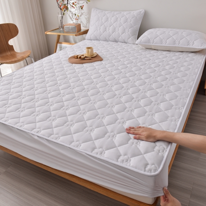 91家纺网 家纺一手货源 找家纺 A类新疆棉花填充夹棉床笠母婴级床笠单件纯色床罩保护罩套全包围 白