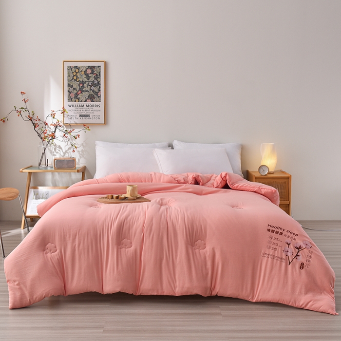 91家纺网 家纺一手货源 找家纺 富威堡A类新疆棉花被子带皱水洗棉冬被被芯春秋被四季盖被单人双人 粉