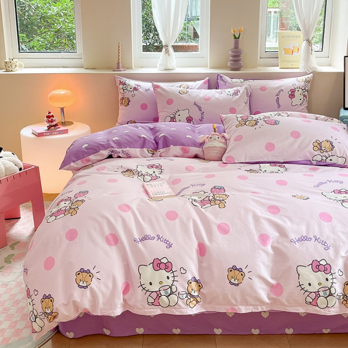 91家纺网 家纺一手货源 找家纺 金爱家 2023新款三丽鸥正版授权纯棉印花系列四件套 灰色棉三丽鸥-草莓Kitty