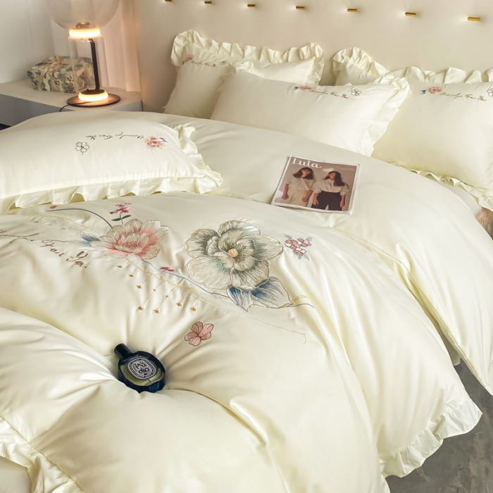 91家纺网 家纺一手货源 找家纺 2023新款韩版亲肤磨毛刺绣蕾丝床裙床单如意系列四件套 达琳美-奶油黄