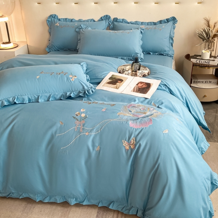 91家纺网 家纺一手货源 找家纺 艺玲 2023新款韩版亲肤磨毛刺绣蕾丝床裙床单如意系列四件套 缇娜-天空蓝