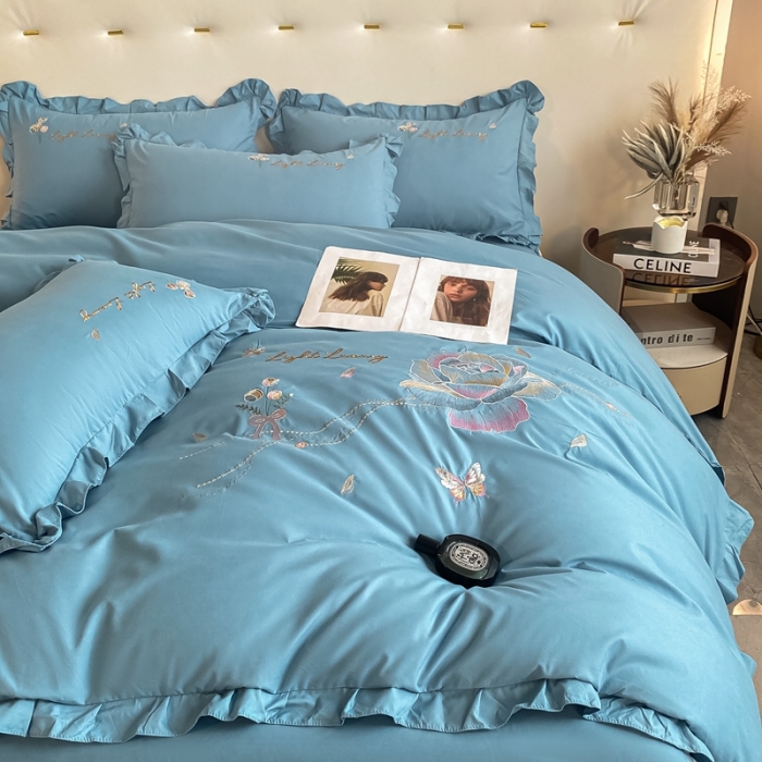 91家纺网 家纺一手货源 找家纺 艺玲 2023新款韩版亲肤磨毛刺绣蕾丝床裙床单如意系列四件套 缇娜-天空蓝