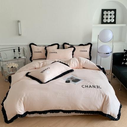 91家纺网 家纺一手货源 找家纺 吾欢心 2025新款华夫格暖小棉小香风邂逅系列四件套 小香风邂逅粉