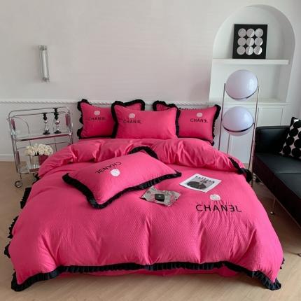 91家纺网 家纺一手货源 找家纺 吾欢心 2025新款华夫格暖小棉小香风邂逅系列四件套 小香风邂逅玫红