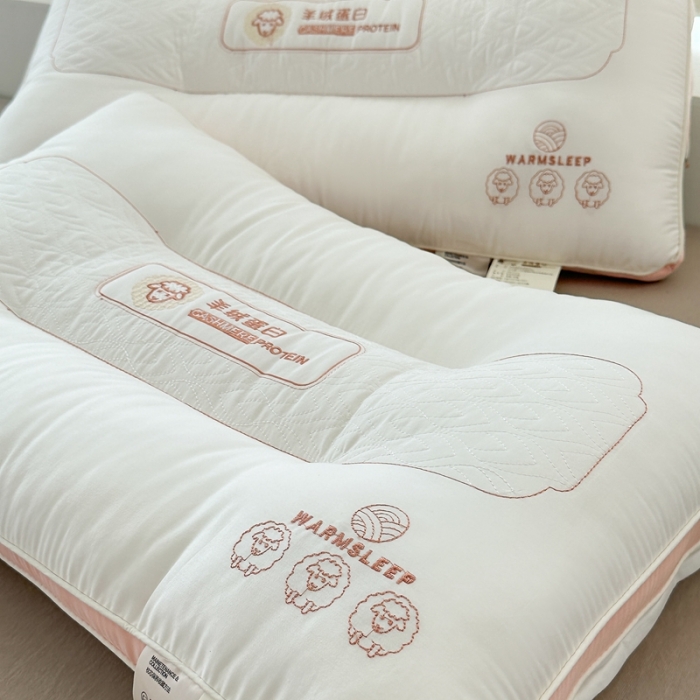 91家纺网 家纺一手货源 找家纺 （总）伟邦枕芯 2023新款羊绒蛋白护颈枕