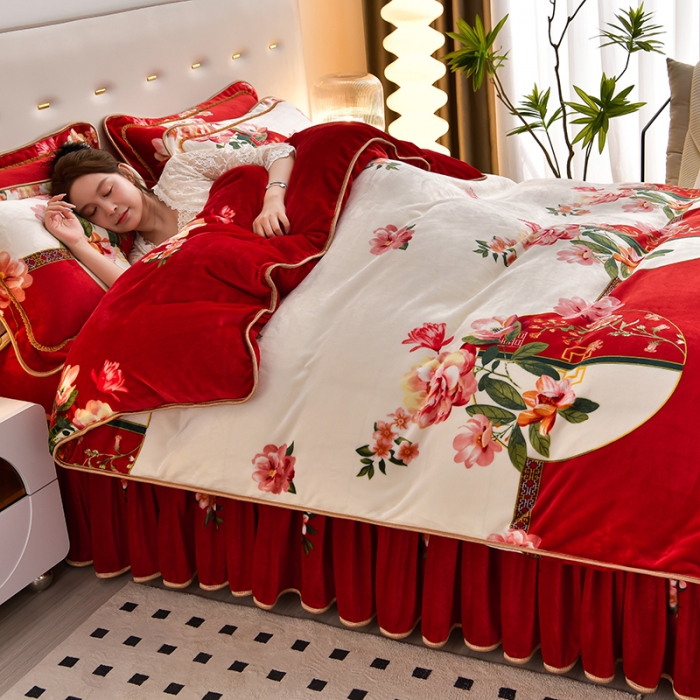 91家纺网 家纺一手货源 找家纺 贝诗梦 2022新款加厚230克9斤牛奶绒金貂绒四件套优雅甜心