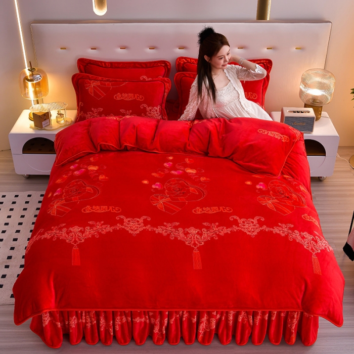 91家纺网 家纺一手货源 找家纺 贝诗梦 2022新款加厚230克9斤牛奶绒金貂绒四件套爱如火