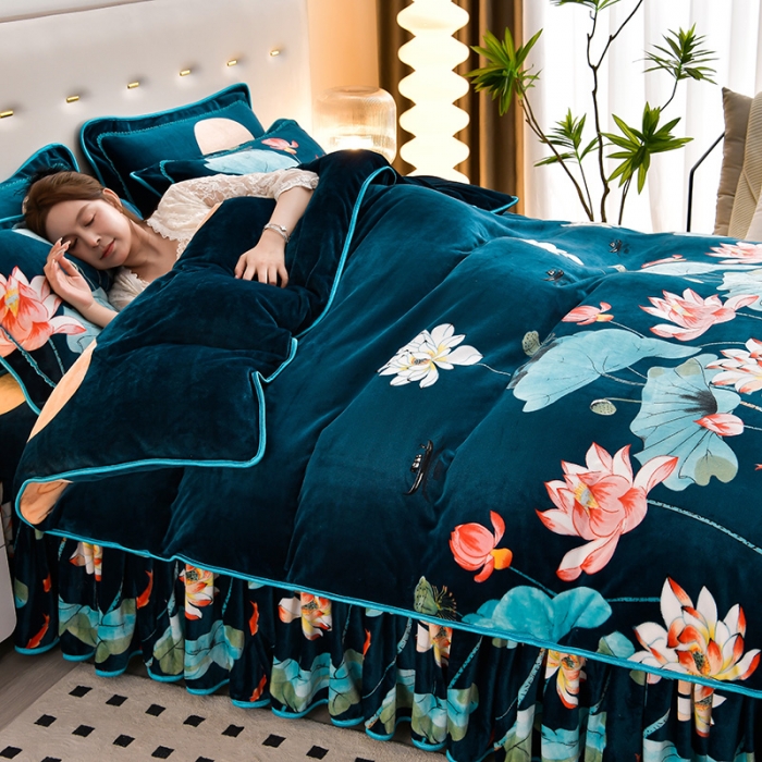 91家纺网 家纺一手货源 找家纺 贝诗梦 2022新款加厚230克9斤牛奶绒金貂绒四件套镜花水月