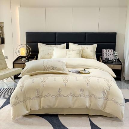 91家纺网 家纺一手货源 找家纺 星尚 2023新款全消光牛奶绒230g四件套-梦境梦境-奶昔白