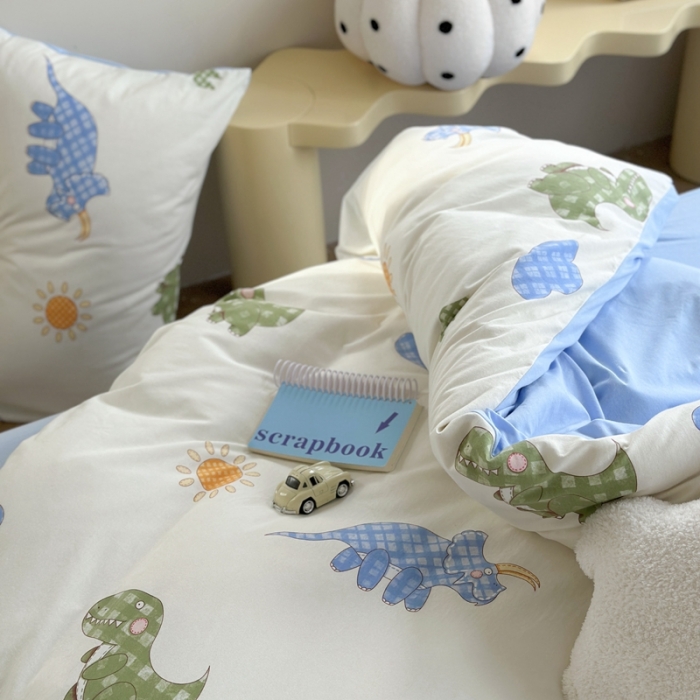 91家纺网 家纺一手货源 找家纺 柚子 2023新款全棉针织印花四件套 格纹恐龙