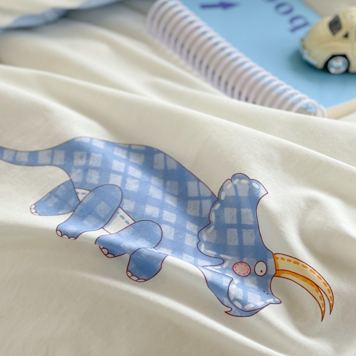 91家纺网 家纺一手货源 找家纺 柚子 2023新款全棉针织印花四件套 格纹恐龙