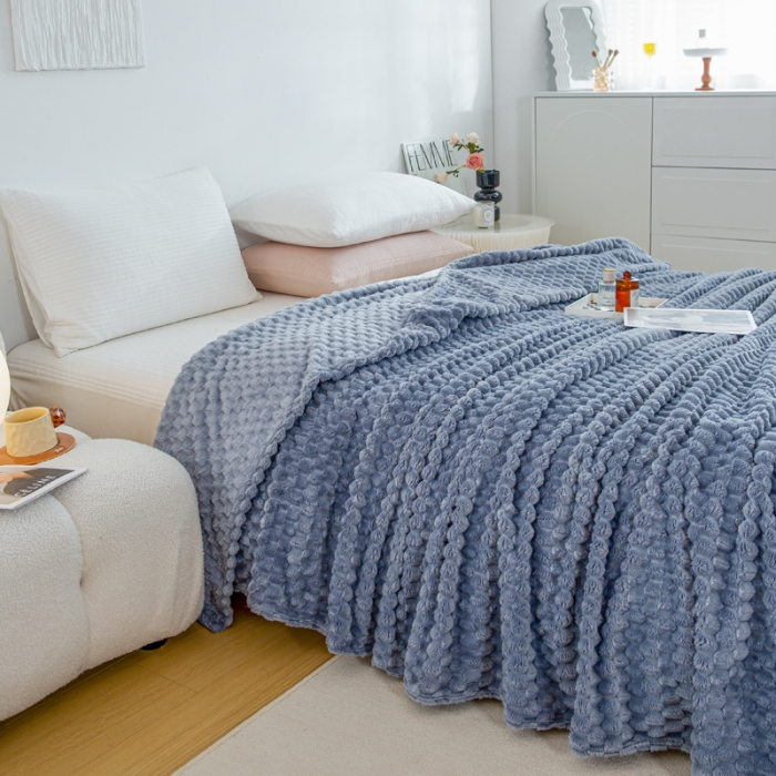 91家纺网 家纺一手货源 找家纺 羋多 2023年新款菠萝格提花毯子法莱绒云貂绒贴布毛毯 金龟绒-雾蓝