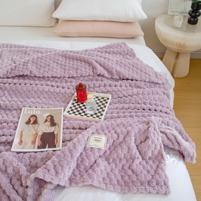 91家纺网 家纺一手货源 找家纺 羋多 2023年新款菠萝格提花毯子法莱绒云貂绒贴布毛毯 金龟绒-香芋紫