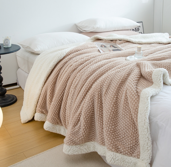 91家纺网 家纺一手货源 找家纺 羋多2023年新款AB版提花塔芙绒羊羔绒毯子舒棉绒毛毯 玫瑰绒-奶茶咖