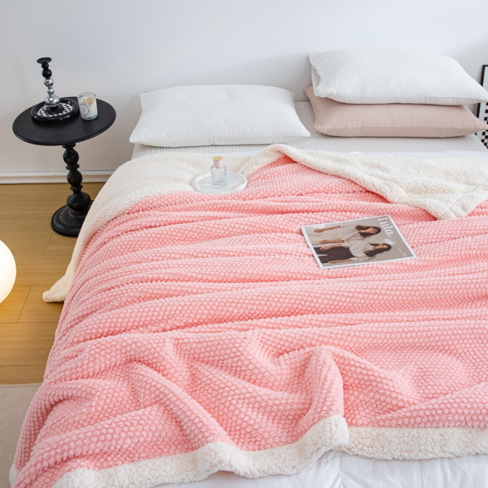 91家纺网 家纺一手货源 找家纺 羋多2023年新款AB版提花塔芙绒羊羔绒毯子舒棉绒毛毯 玫瑰绒-樱桃粉