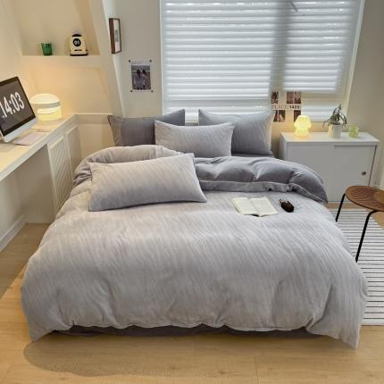 91家纺网 家纺一手货源 找家纺 丝羽坊 2023新款高克重3D立体雕花提花牛奶绒四件套单被套 简约-灰