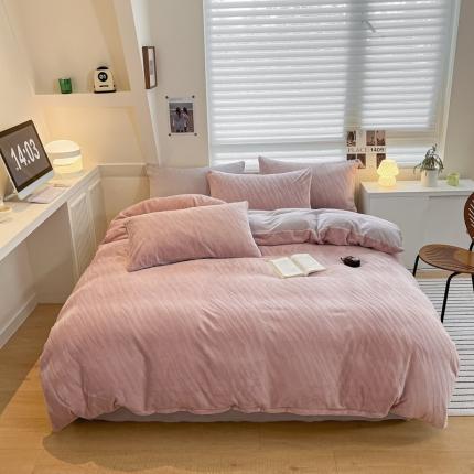 91家纺网 家纺一手货源 找家纺 丝羽坊 2023新款高克重3D立体雕花提花牛奶绒四件套单被套 简约-豆沙粉