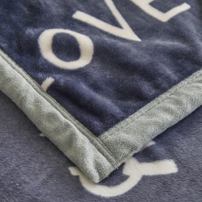 91家纺网 家纺一手货源 找家纺 雅萱 2024新款牛奶绒盖毯子毛毯午睡毯保暖加厚 love熊